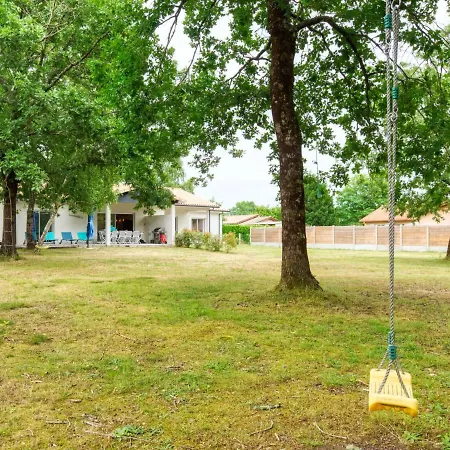 Petite Depee By Interhome * Grayan-et-l'Hopital