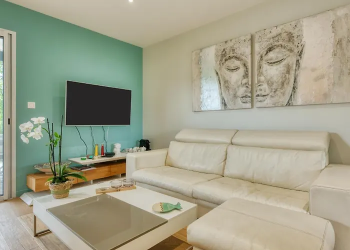 Petite Depee By Interhome * Grayan-et-l'Hopital