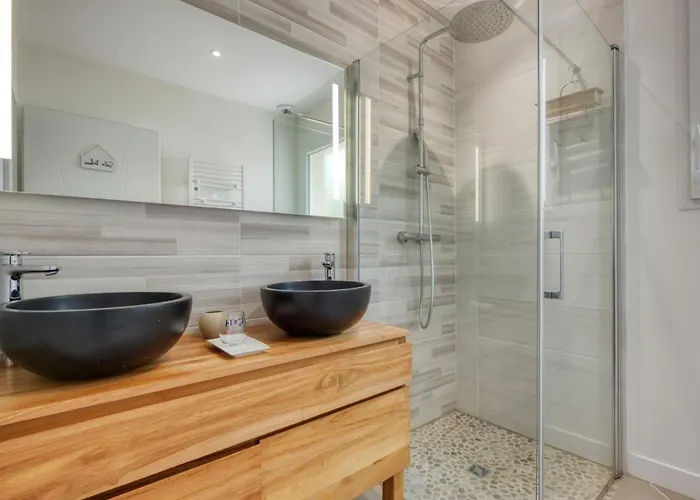 Petite Depee By Interhome * Grayan-et-l'Hopital